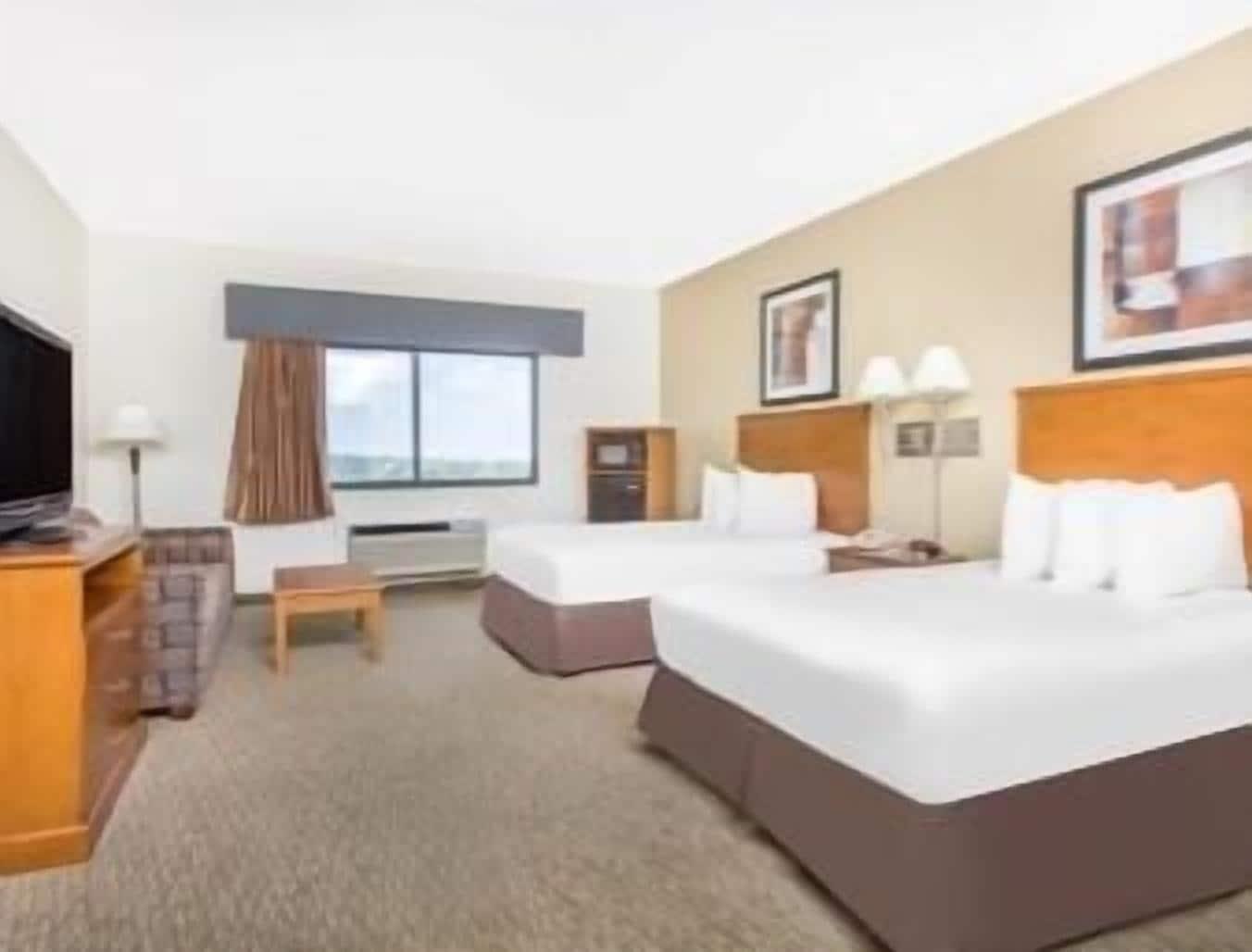 Days Inn By Wyndham Phenix City Near Fort Moore Екстериор снимка